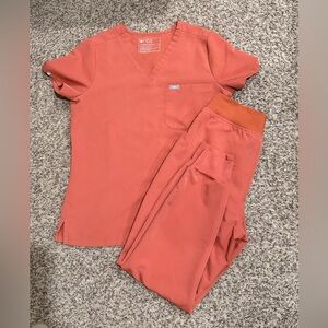 FIGS Scrub Set size small